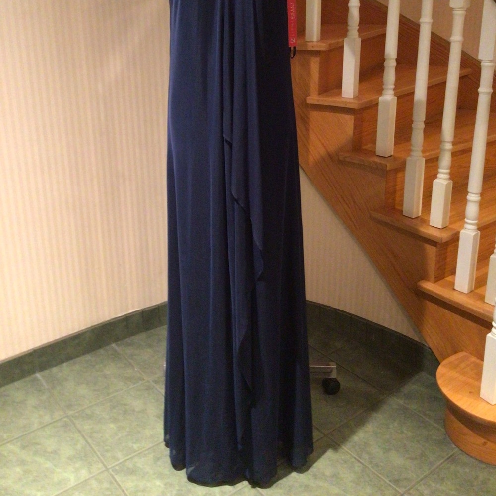 ๐๐4XHOST PICK ๐๐Navy elegant evening gown with bling - Picture 3 of 7